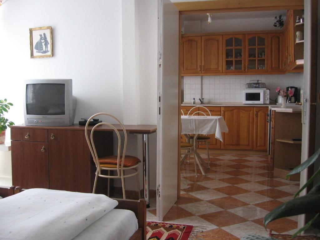 Pension Ovari Бюк Экстерьер фото